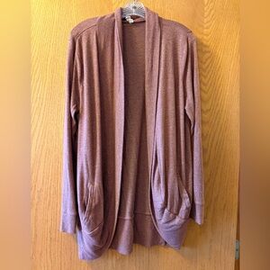 Fornia brand women’s cardigan. Size XL. Rose pink color. Good condition.